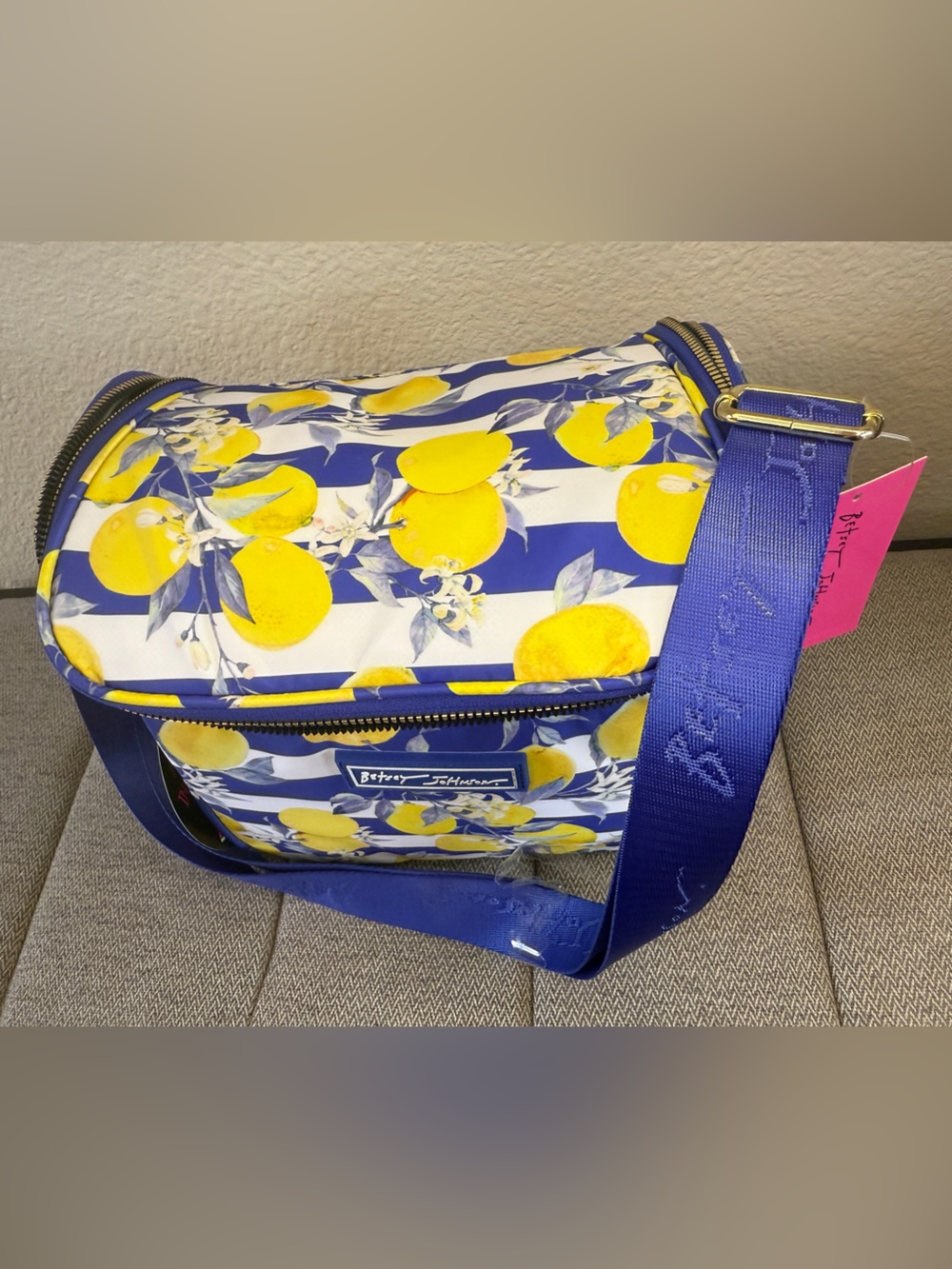 Betsey Johnson Insulted Lunch Tote, Lemon Print - Picture 12 of 15